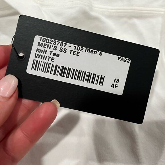 NWT Converse Mother Nature Graphic T-Shirt Short Sleeve Crewneck White Size M - Picture 8 of 8